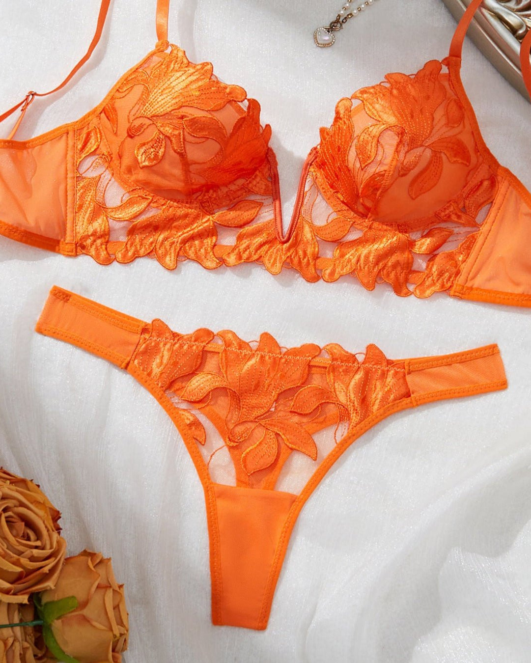 Date Night Weapon Built - In Bra Lingerie Set - Sinderella