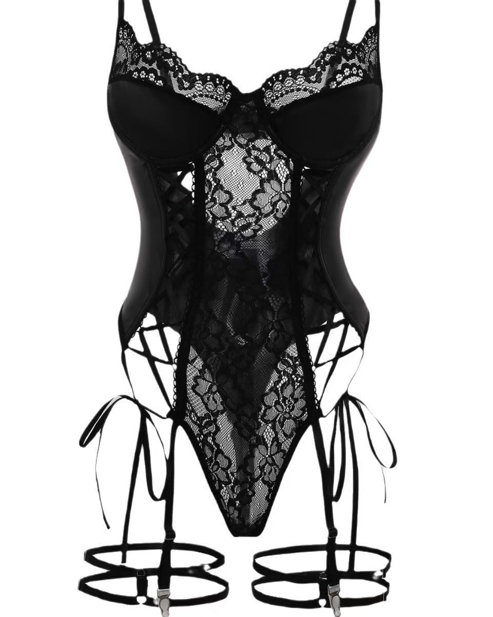 Queen of Hearts Lace & Leather Lingerie Set - Sinderella