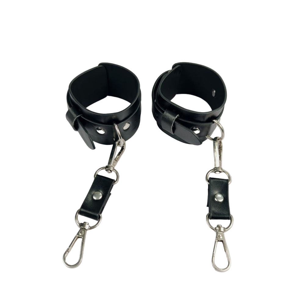 Zibba Leather Handcuff Roleplay - Sinderella