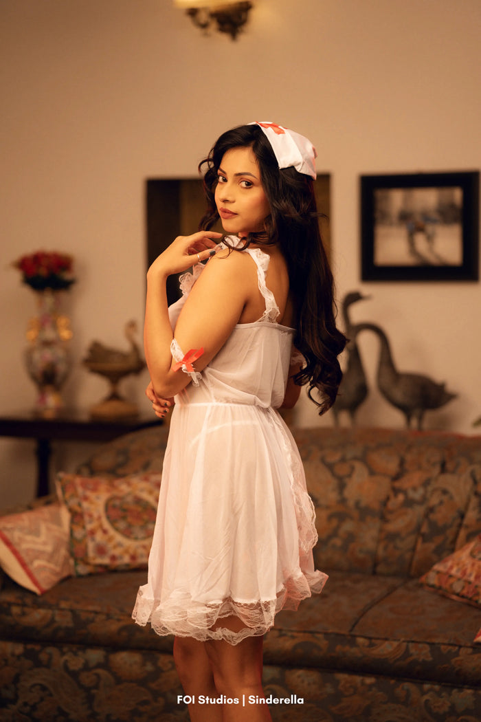 Make His Pulse Race On Cue – 5 Piece Set with Headpiece, Cuffs & Panty