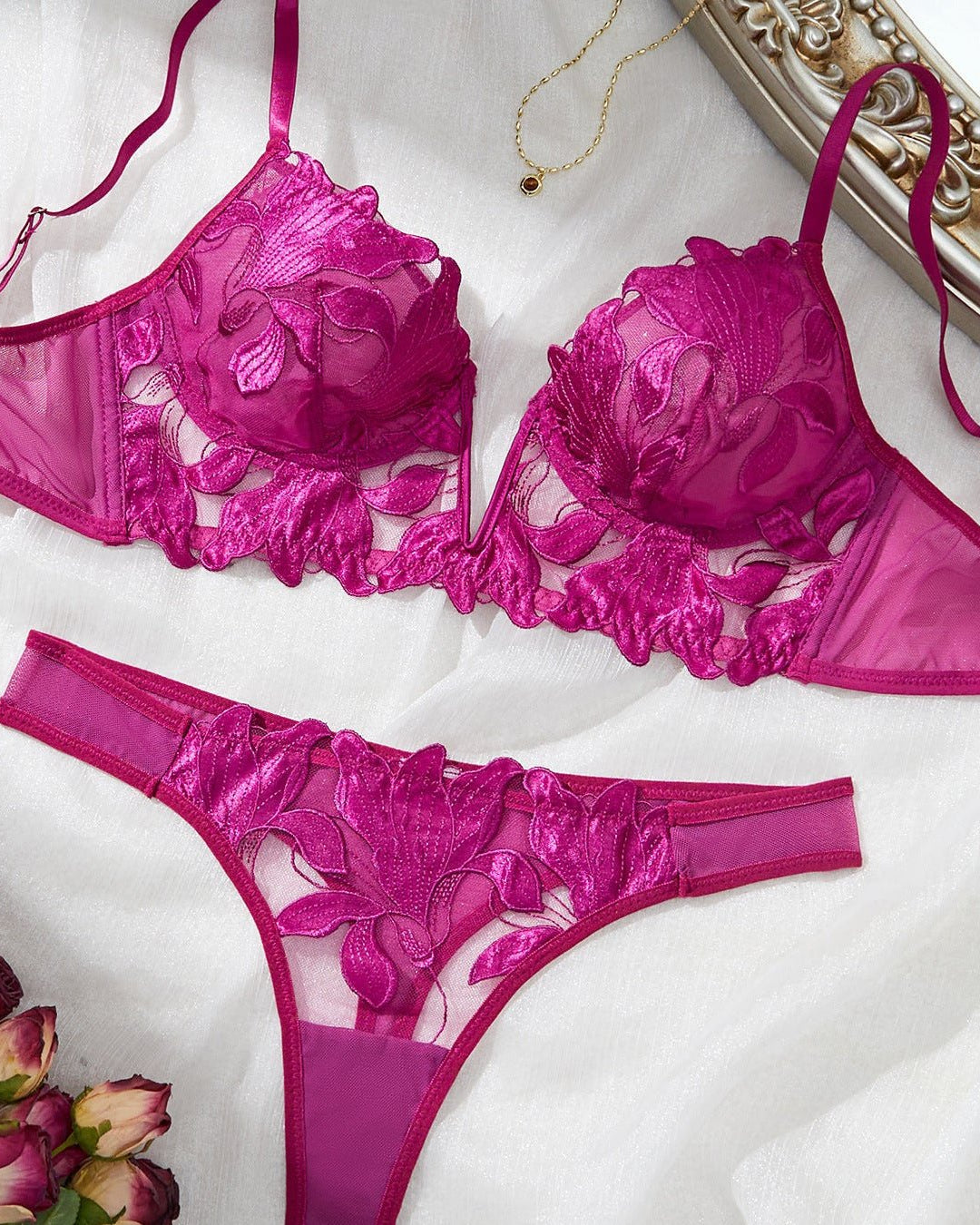 Date Night Weapon Built - In Bra Lingerie Set - Sinderella
