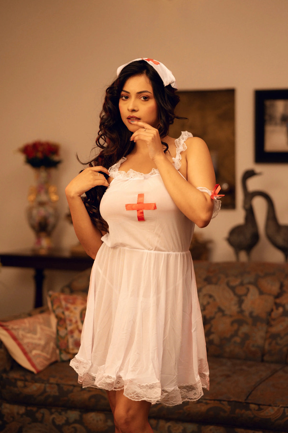 Teeka adult nurse costume with cap and cuffs, photo 1