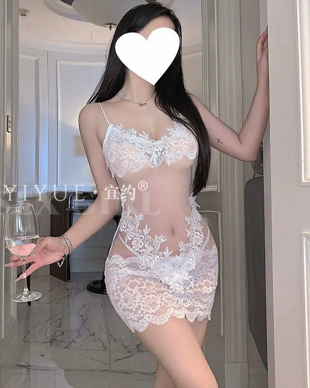 Make Every Entrance Impossible To Forget – 2 Piece Set with Panty