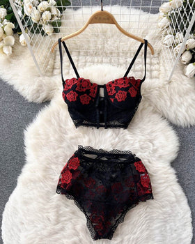 Crimson Bloom Lace Lingerie Set - Sinderella